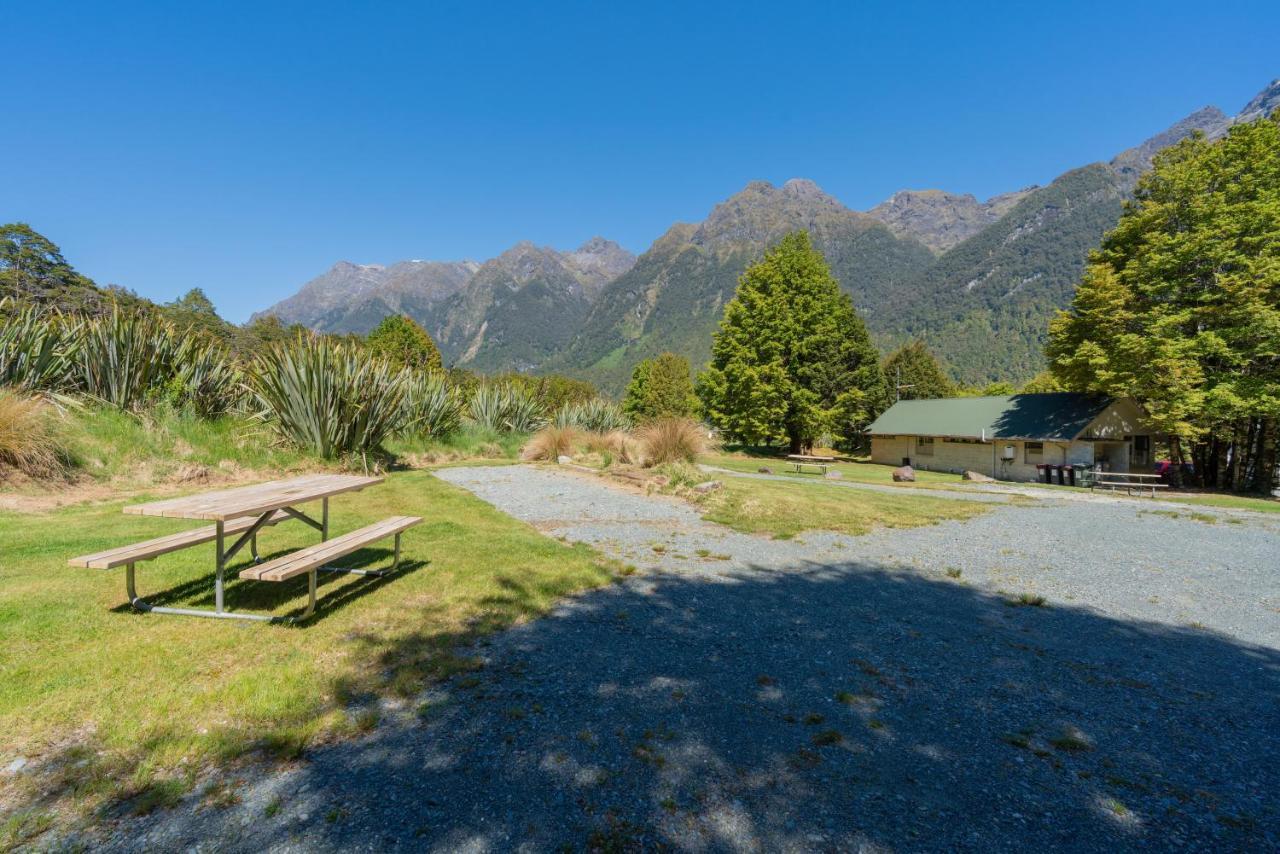 Eglinton Valley Camp Te Anau Downs Экстерьер фото